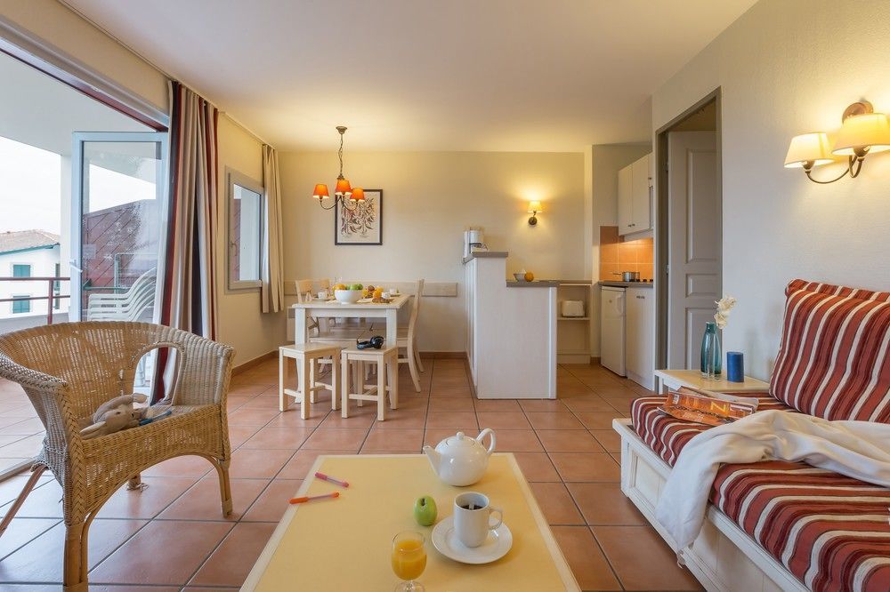 Residence Pierre & Vacances Les Terrasses D'Arcangues Exteriör bild